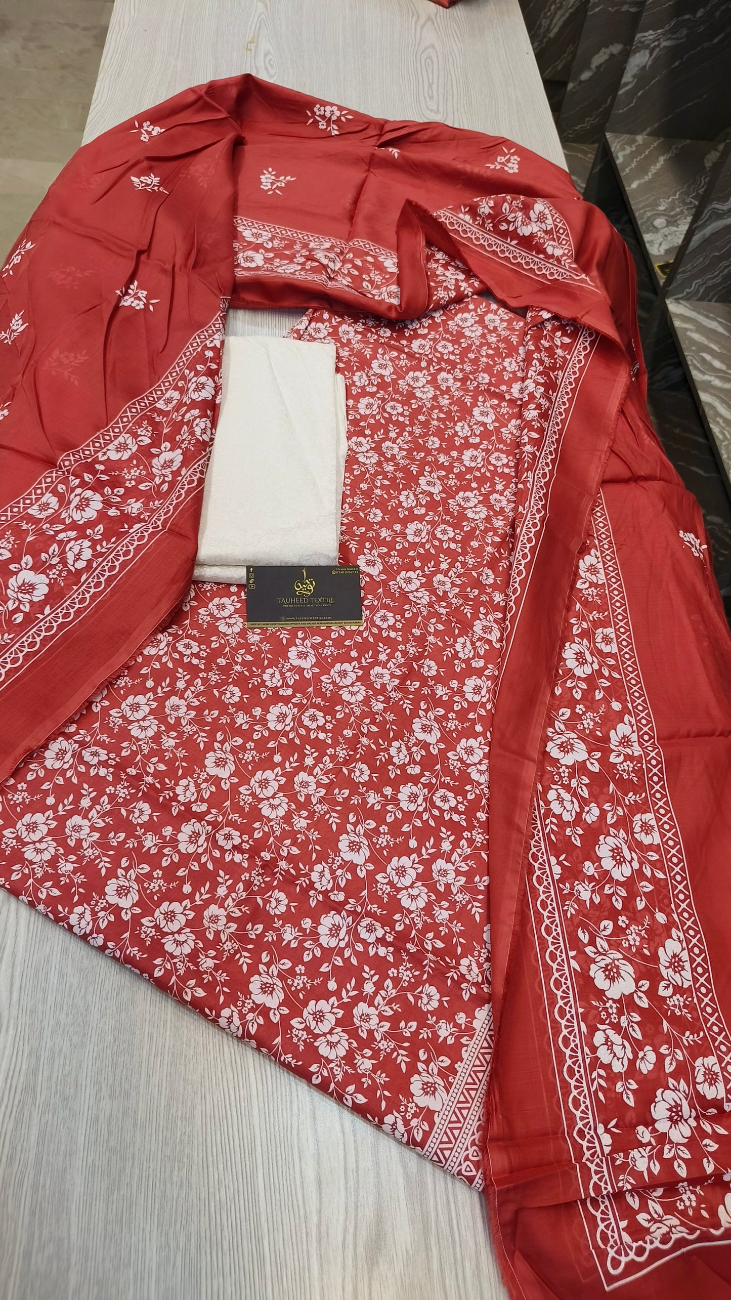 Bin Saeed 3pc Digital Printed Lawn 2025 D07