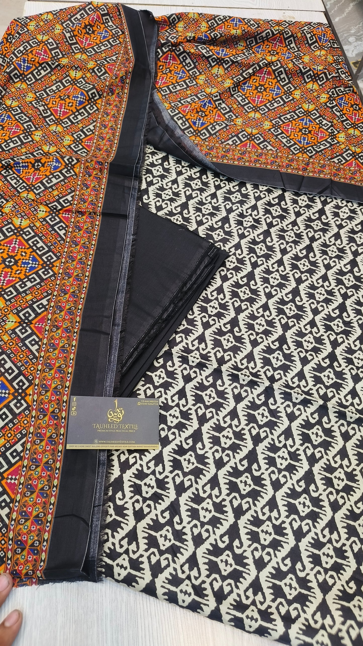 BinSaeed 3pc Digital Printed Lawn 2025 D19