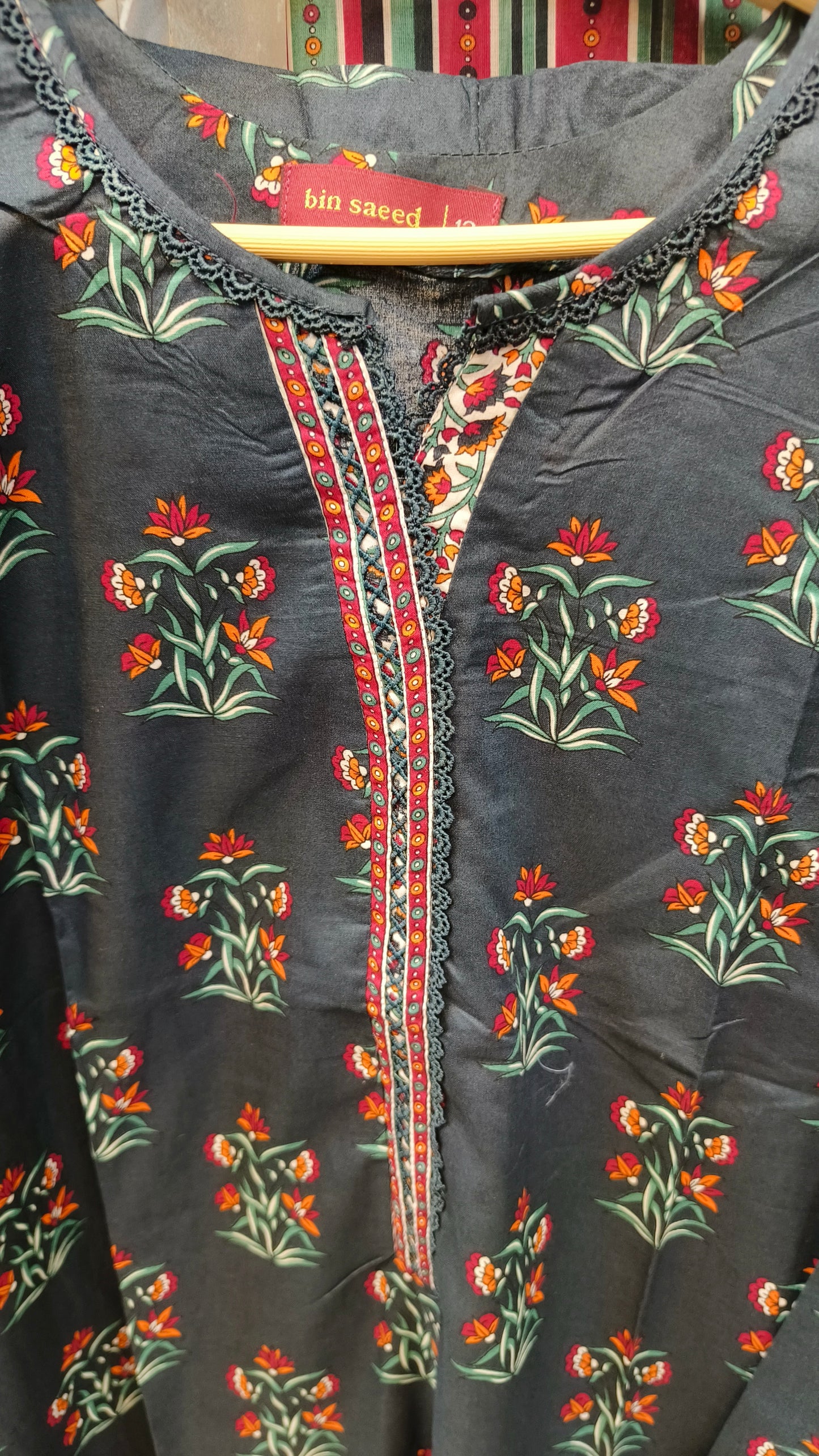 BinSaeed 3pcs Printed Lawn Stiched Suit D10