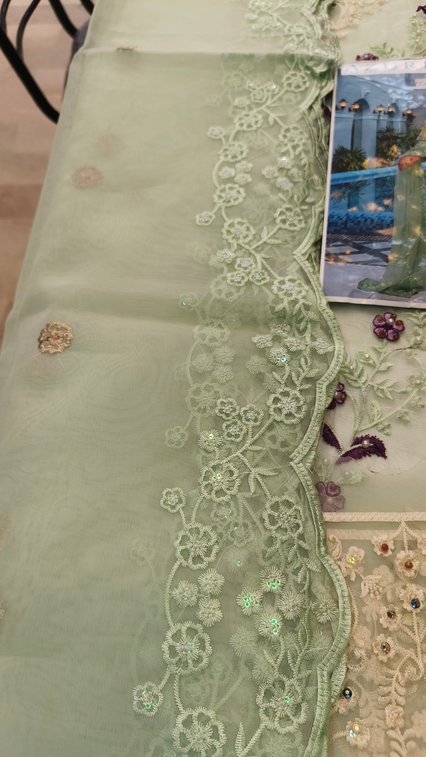 Azure Pista Organza