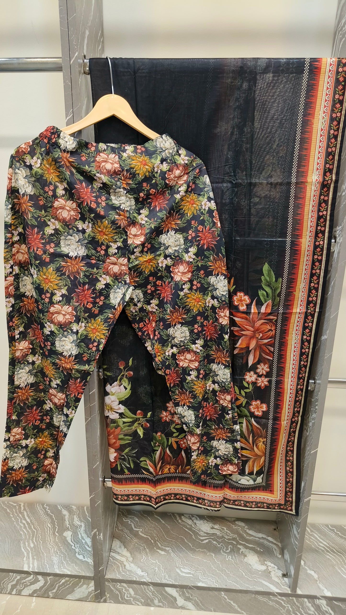 Bin Saeed 3Pc Printed Lawn Stiched Suit D16