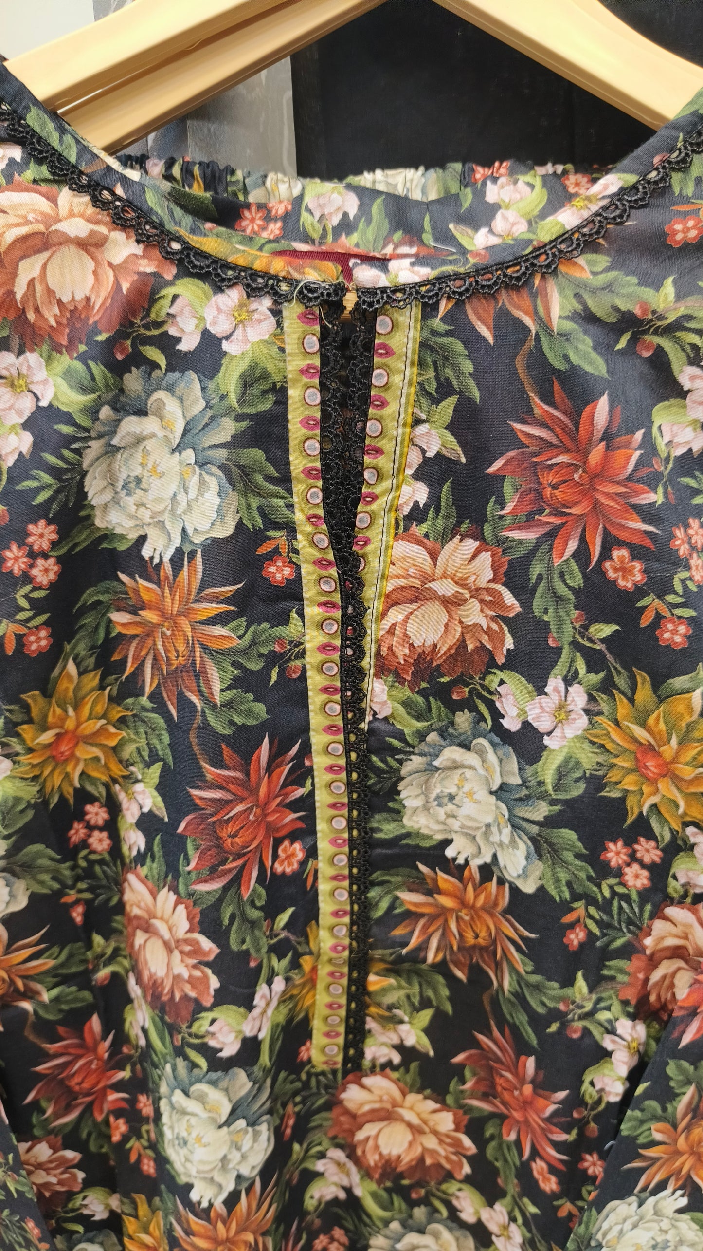 Bin Saeed 3Pc Printed Lawn Stiched Suit D16