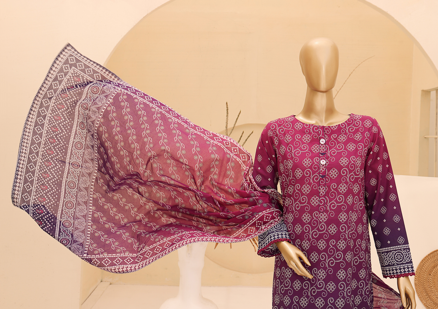 Chunri Embroided Lawn By Hz Textiles D08